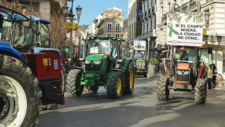 Protestas de agricultores en una ciudad